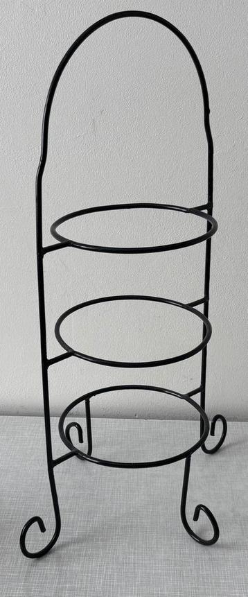 Etagere voor borden taart etc. zwart metaal beschikbaar voor biedingen