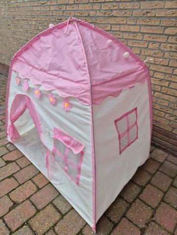 Gebruikte tent, misschien leuk voor buiten nog?  beschikbaar voor biedingen