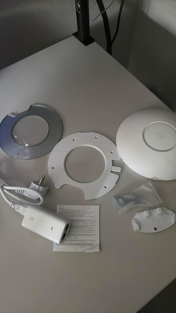 Ubiquiti Unifi AP-AC-PRO, Computers en Software, WiFi-versterkers, Zo goed als nieuw, Ophalen of Verzenden