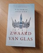 Boek victoria aveyard zwaard van glas deel 2 young adult ya, Boeken, Ophalen of Verzenden, Zo goed als nieuw