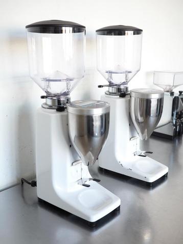 Set van 2 Quamar M80E koffiemolen bonenmaler timer GOD beschikbaar voor biedingen