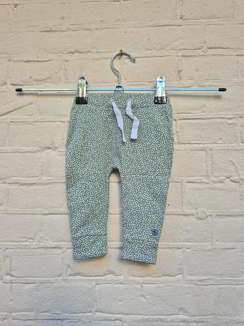 Groen broekje Noppies maat 56, Kinderen en Baby's, Babykleding | Maat 56, Zo goed als nieuw, Meisje, Ophalen of Verzenden