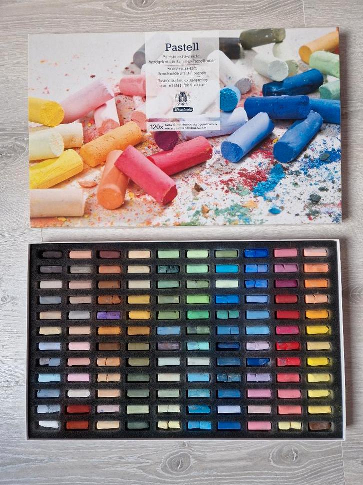 Schmincke soft pastels set 120, Hobby en Vrije tijd, Tekenen, Gebruikt, Potlood of Stift, Ophalen of Verzenden