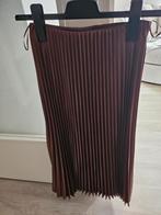 Plooirok 38 bruin, Kleding | Dames, Rokken, Ophalen of Verzenden