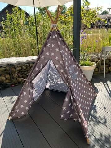 Mooie tent beschikbaar voor biedingen