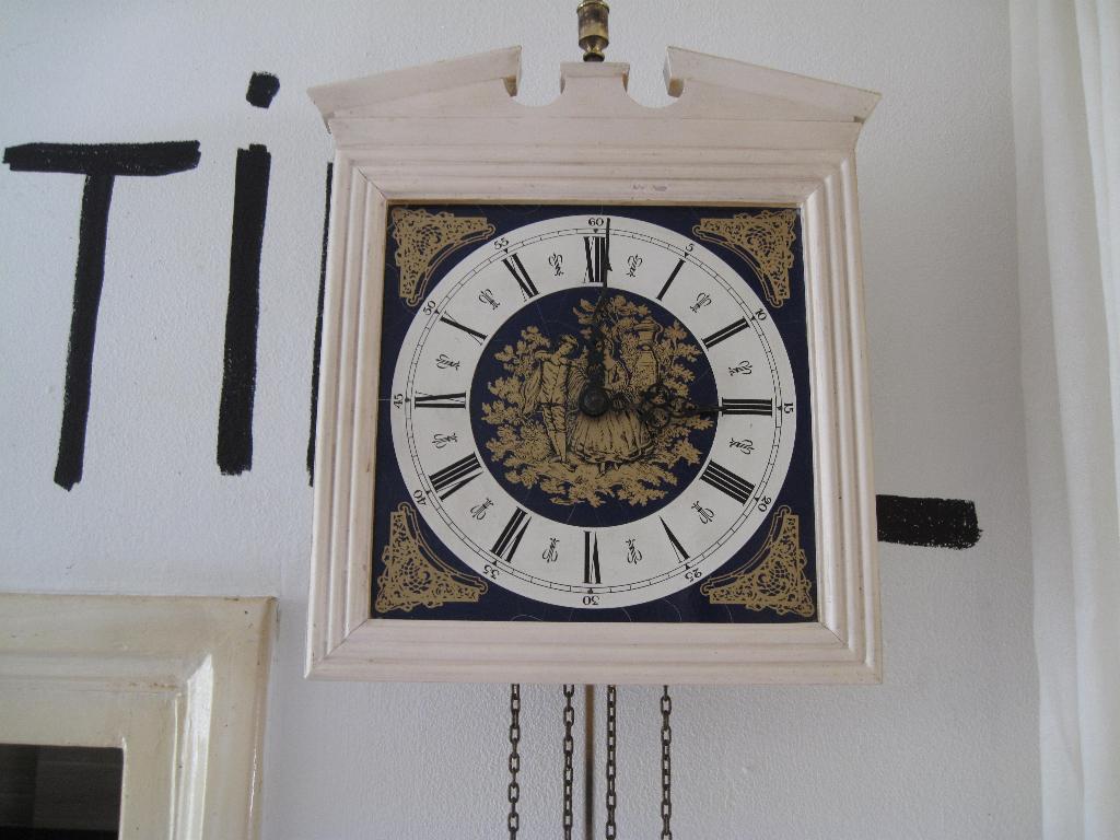 Junghans wandklok met gewichten , loopt perfect, Ophalen of Verzenden, Gebruikt, Wandklok