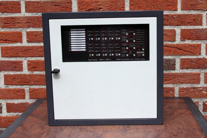 Brandmeld centrale(24 volt) compleet € 500,-, Doe-het-zelf en Verbouw, Alarmsystemen, Nieuw, Overige typen, Rook, Ophalen of Verzenden