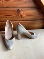 Peter Kaiser grijze hakken (maat 38), Ophalen of Verzenden, Gedragen, Grijs