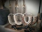 Schelpen ketting op standaard - frame, Ophalen of Verzenden, Nieuw