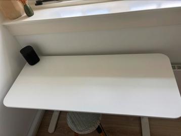 Bureau wit Bekant Ikea met verstelbare poten - afbeelding 3