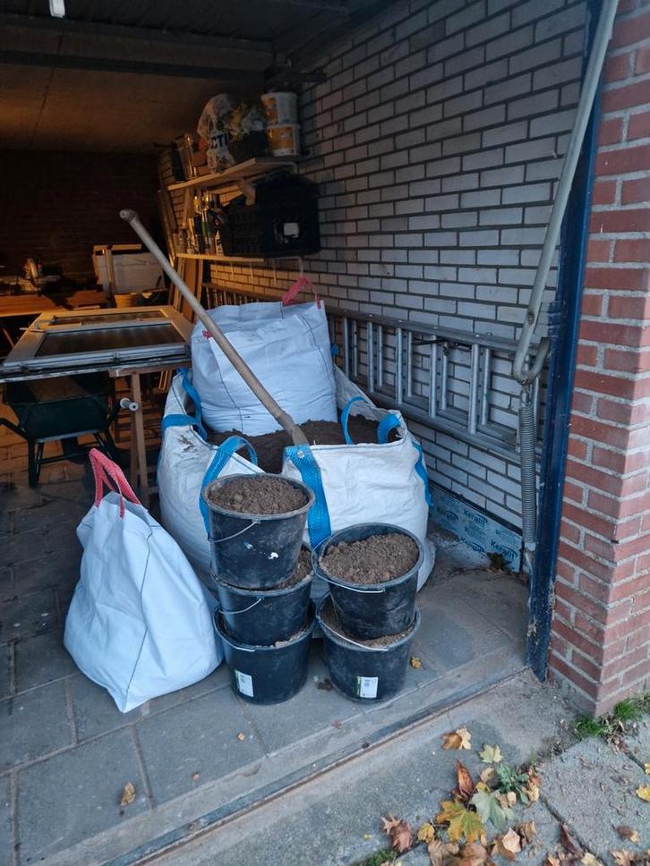 Zwarte Grond - Tuinaarde, Tuin en Terras, Aarde en Mest, Tuinaarde, Ophalen