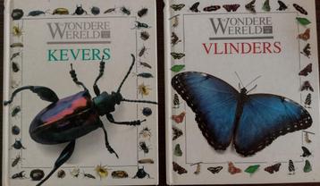 2  boeken uit de serie wondere wereld beschikbaar voor biedingen