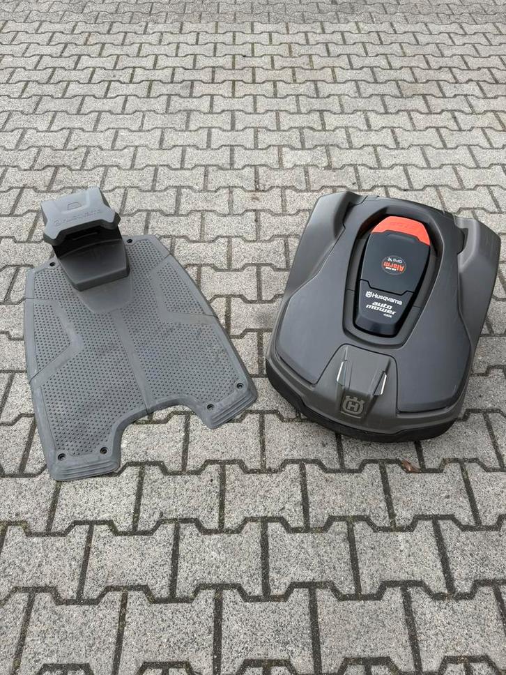 Mooie Husqvarna 430X automower, Tuin en Terras, Robotmaaiers, Gebruikt, 20 tot 25 cm, Bestuurbaar via app, Ophalen