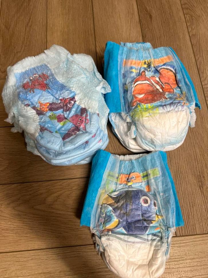 Pampers Baby Dry + zwemluiers, Kinderen en Baby's, Babyvoeding en Toebehoren, Zo goed als nieuw, Overige typen, Ophalen