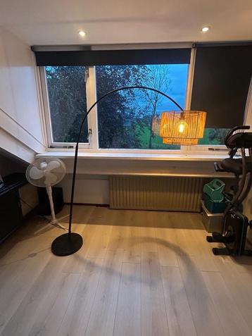 Mooie Booglamp - Stijlvolle Vloerlamp - karwei cilen. beschikbaar voor biedingen