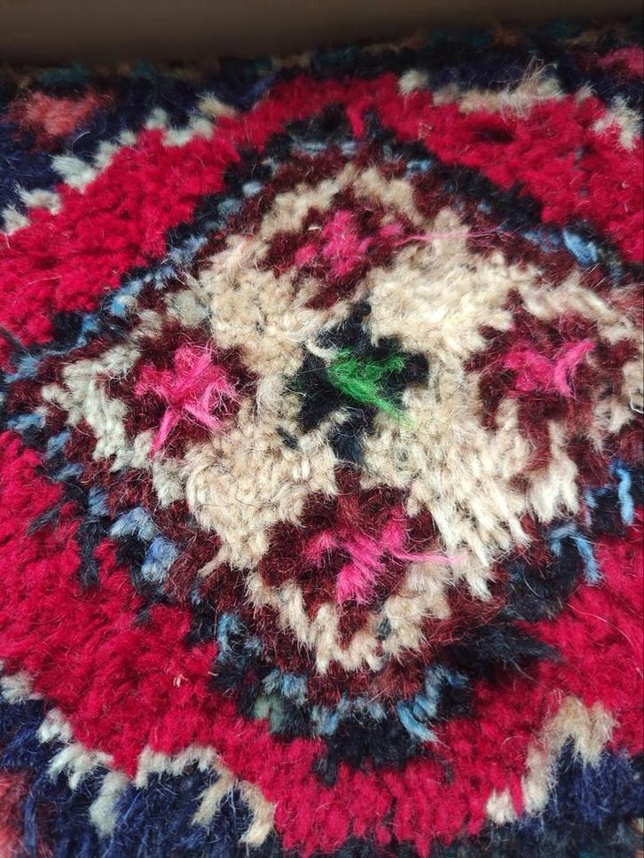 Klein Perzisch tapijtje / onderzetter, Huis en Inrichting, Stoffering | Tapijten en Kleden, Gebruikt, Minder dan 50 cm, Rechthoekig