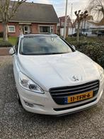 Peugeot 508 turbo panoramisch dak trekhaak, Auto's, Peugeot, Voorwielaandrijving, 745 kg, Zwart, Wit