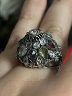 Zilveren vintage prinsessenring met edelstenen, 18 tot 19, Ophalen of Verzenden, Zo goed als nieuw, Dame