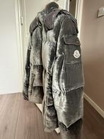 Moncler dames winterjas, Maat 38/40 (M), Moncler, Ophalen of Verzenden, Zo goed als nieuw