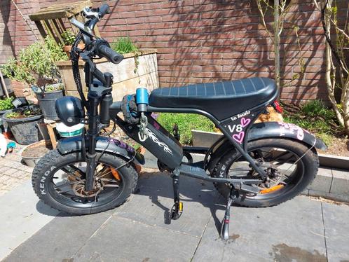 V8 fatbike incl accessoires, Fietsen en Brommers, Elektrische fietsen, Overige merken, 50 km per accu of meer, Ophalen