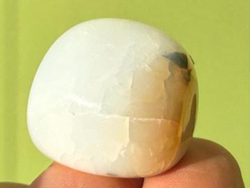 Milky white Opaal witte Opaal broekzaksteen mineralen beschikbaar voor biedingen