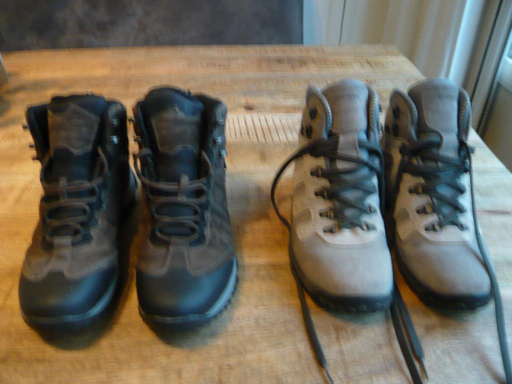 2 paar hoge heren schoenen mt 42 en 43, Kleding | Heren, Schoenen, Ophalen of Verzenden, Zo goed als nieuw
