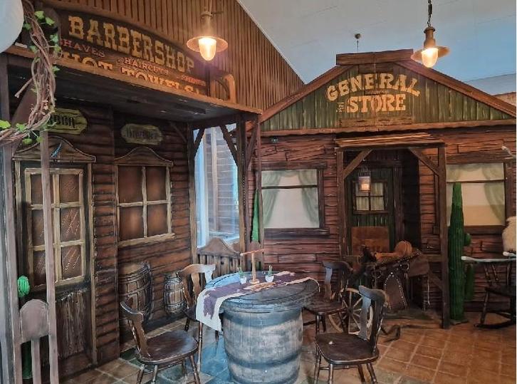 western expericience Yeehaw!  onvergetelijk feest op lokatie, Hobby en Vrije tijd, Feestartikelen | Verhuur, Zo goed als nieuw