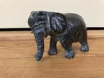 Decoratieve grijze olifant van zeepsteen hoogte 6,5 cm, Ophalen of Verzenden, Gebruikt, Wild dier, Beeldje of Figuurtje