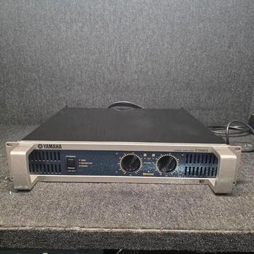 YAMAHA  P5000S    versterker    2 x 750 watt met crossover  beschikbaar voor biedingen