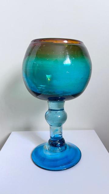 Prachtige XL vaas dik geblazen glas in blauw turquoise kleur beschikbaar voor biedingen