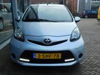 Toyota Aygo 1.0 VVT-i Aspiration Automaat | UNIEK (bj 2013), Stof, Gebruikt, 4 stoelen, 68 pk