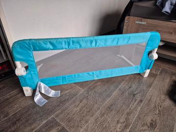 Bedhekje blauw beschikbaar voor biedingen