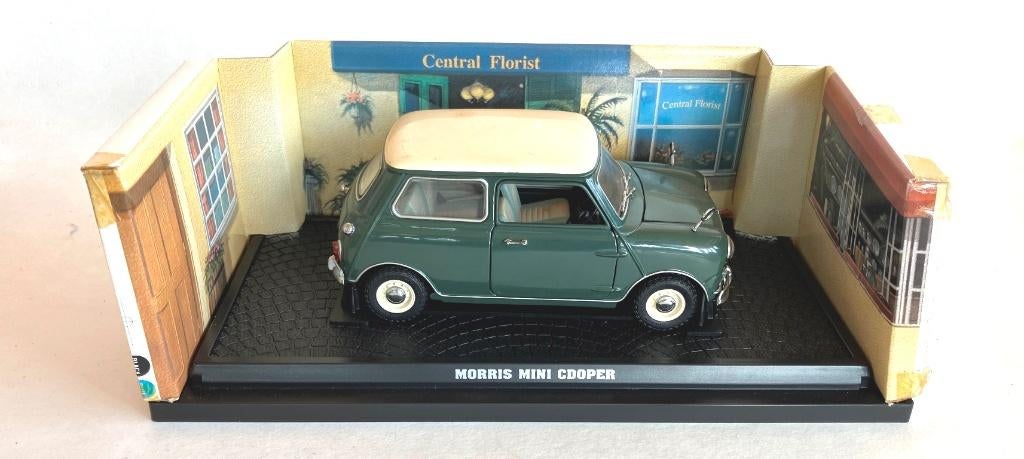 Mini Cooper 1275S Almond Green Kyosho 1:18., Hobby en Vrije tijd, Modelauto's | 1:18, Ophalen of Verzenden, Zo goed als nieuw
