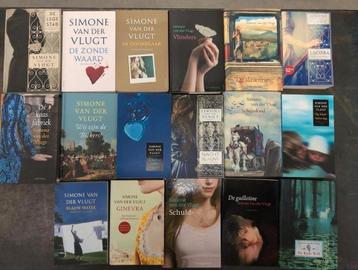 17 x Simone van der Vlugt oa De zonde waard, Ginevra, Blauw  beschikbaar voor biedingen
