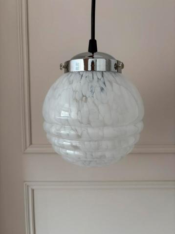 Franse hanglamp, clichy glas, vintage lamp, wit beschikbaar voor biedingen
