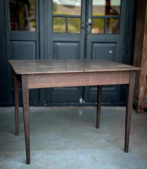 Brocante franse tafel, Antiek en Kunst, Antiek | Meubels | Tafels, Ophalen of Verzenden