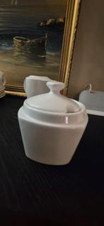 Vierkante suikerpot Cashmere v Maxwell & Williams, Huis en Inrichting, Keuken | Servies, Ophalen, Zo goed als nieuw, Wedgwood