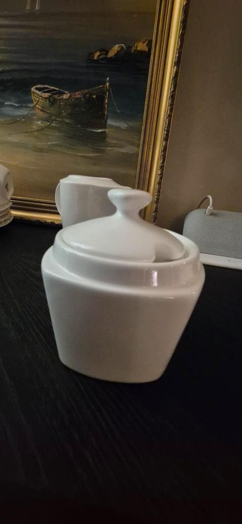 Vierkante suikerpot Cashmere v Maxwell & Williams, Huis en Inrichting, Keuken | Servies, Zo goed als nieuw, Wedgwood, Ophalen