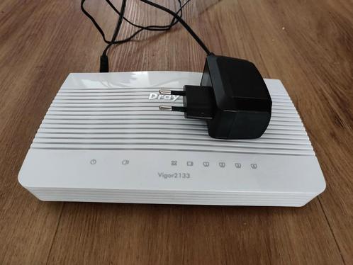 Draytek Vigor 2133, Computers en Software, Routers en Modems, Gebruikt, Router, Ophalen of Verzenden
