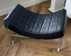 Leolux Volare hocker in zwart leer, Ophalen, 75 tot 100 cm, Zo goed als nieuw, Metaal