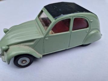 Dinky Toys  2 cv citroen   beschikbaar voor biedingen