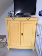 Gele massief eiken kast – robuuste kwaliteit, Antiek en Kunst, Antiek | Meubels | Kasten, Ophalen