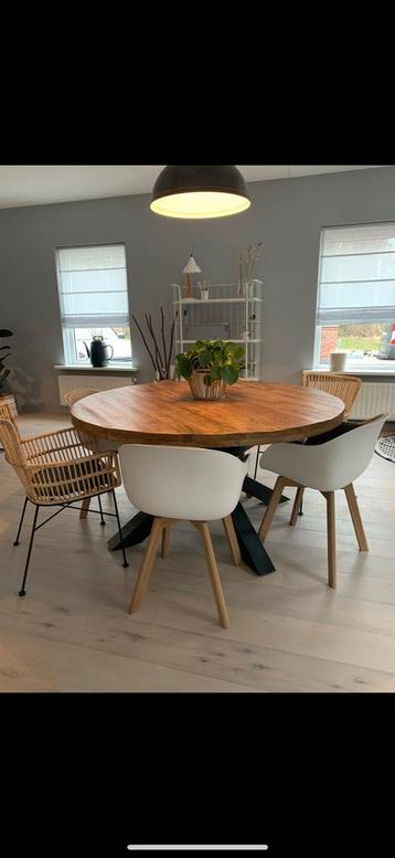 Ronde Eettafel - 150cm beschikbaar voor biedingen