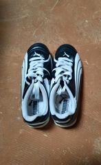 Puma turf voetbalschoenen maat 32 kunstgras en hardcourt, Ophalen, Puma, Zo goed als nieuw, Jongen of Meisje