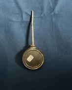 OLIESPUITJE BLIK ROND RECHTE HOEKEN D-22, Ophalen of Verzenden