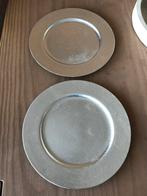 2 plastic zilver borden te koop, Diversen, Kerst, Ophalen of Verzenden