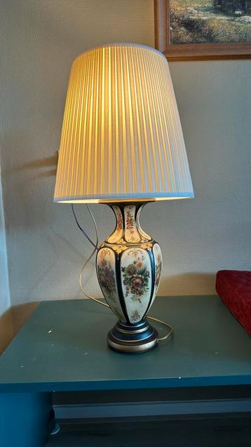 Vintage retro staande lamp beschikbaar voor biedingen