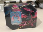Crown Zenith Large Tin (US) Galarian Moltres Sealed Pokemon, Ophalen of Verzenden, Nieuw, Boosterbox