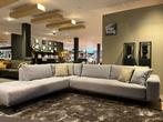 Luxe hoekbank in grijze stof – Passe Partout, Ophalen, Sommelsdijkse haven 19, Info@vissermeubelen.nl, Hoekbank
