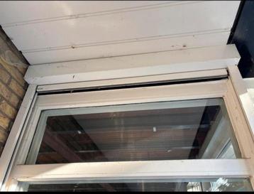 Elektrische Screens met Afstandsbediening beschikbaar voor biedingen